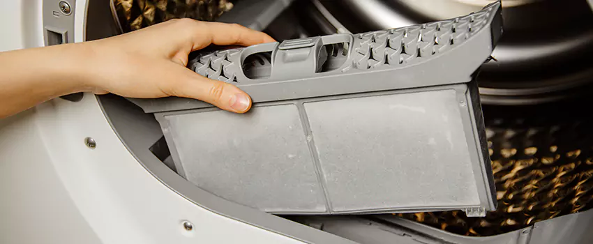 Signs Of A Clogged Dryer Lint Trap in Lubbock, Texas